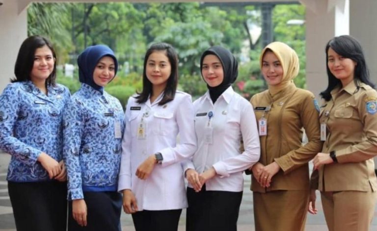 Seragam ASN yang berlaku di lingkungan Pemda