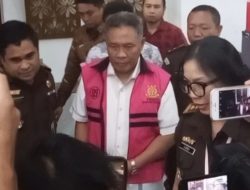 Meski 20 Tuan Guru Pasang Badan, Zaini Arony Tetap Ditahan Kejati NTB
