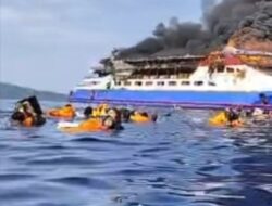 Kapal Terbakar di Laut! Penumpang Kapal Barcelona Menyelamatkan Diri dengan Pelampung