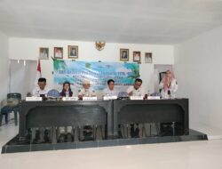 Disporapar Lutra Sosialisasi Pengelolaan Wisata Bahari Pantai Seta Seta dan Perda PDRD*