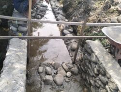 Di Duga Proyek Rehabilitasi Irigasi Di Dusun Ujung Tana Di Kerja Asal Asalan Tidak Sesuai Petunjuk Tehnis